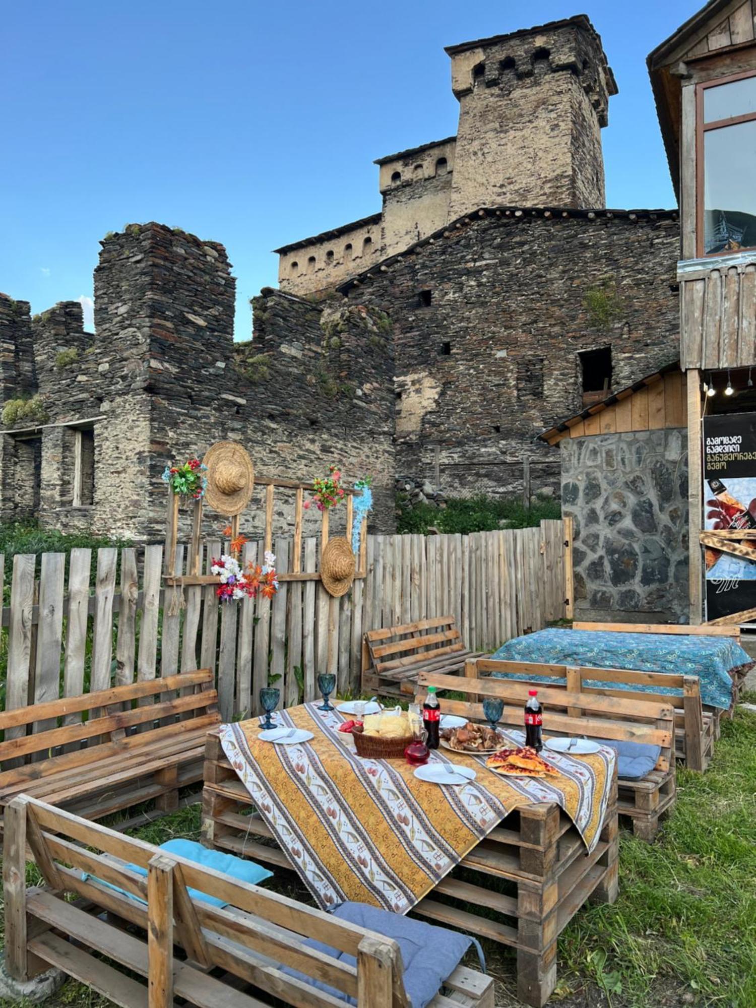 Nanila Hotel Usguli Kültér fotó